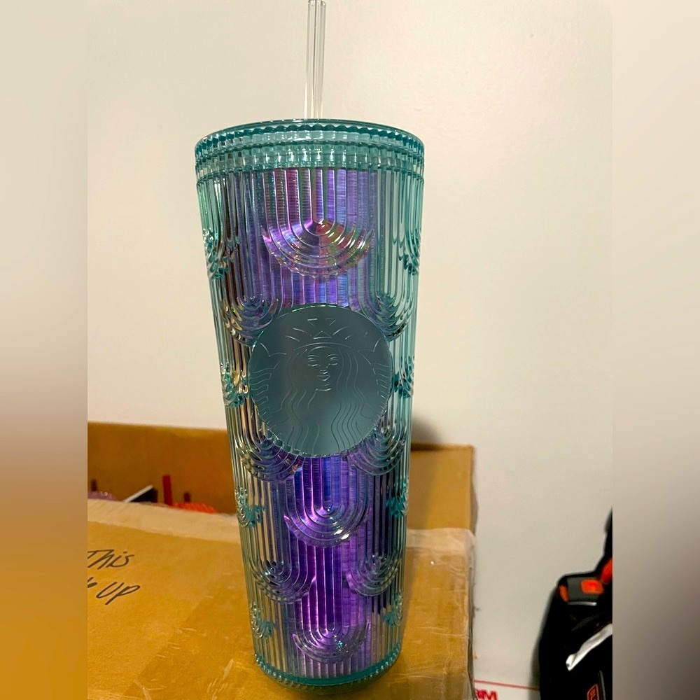 Starbucks 2022 Iridescent Mermaid Scale Ridged Tumbler Venti 24 oz
